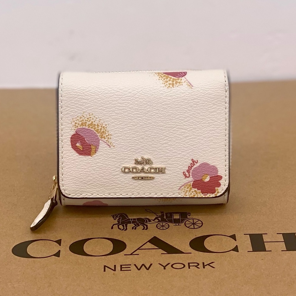Coach White Floral Small Trifold Wallet - Picture 2 of 10